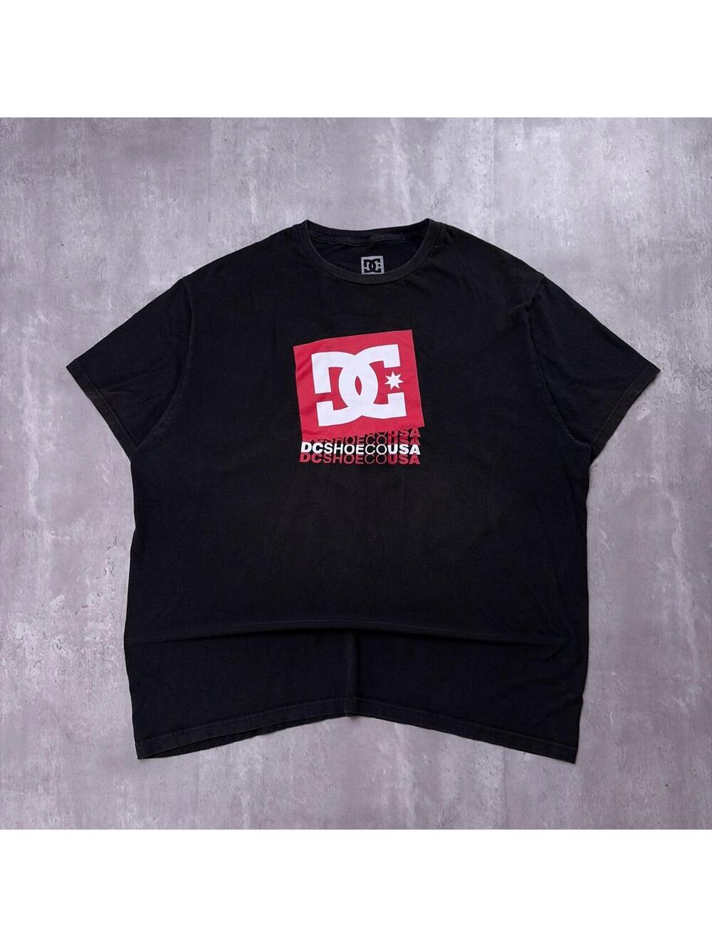 Y2K Black DC Shoes Grunge Gothic Skater T-Shirt